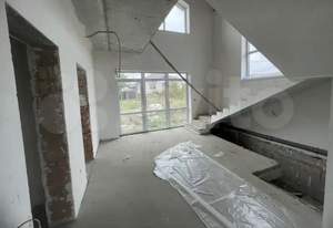 Дом 222м&sup2;, 3-этажный, участок 10 сот.  