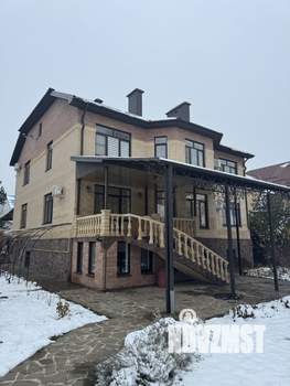 Дом 460м², 2-этажный, участок 15 сот.  