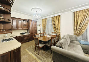 Дом 211м², 2-этажный, участок 3 сот.  