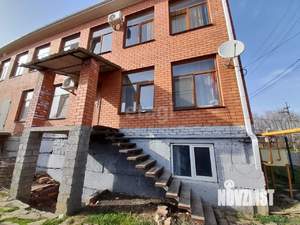 Таунхаус 285м², 3-этажный, участок 3 сот.  