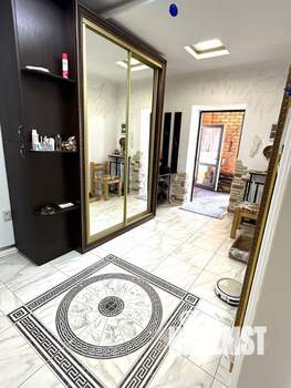 Дом 206м², 2-этажный, участок 8 сот.  