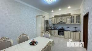 Дом 220м², 2-этажный, участок 6 сот.  