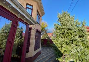 Дом 390м², 2-этажный, участок 12 сот.  