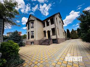 Дом 500м², 4-этажный, участок 10 сот.  
