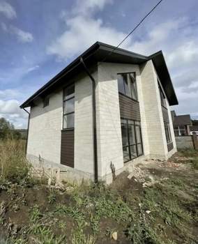 Дом 222м&sup2;, 3-этажный, участок 10 сот.  