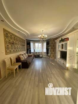 Дом 250м², 3-этажный, участок 8 сот.  
