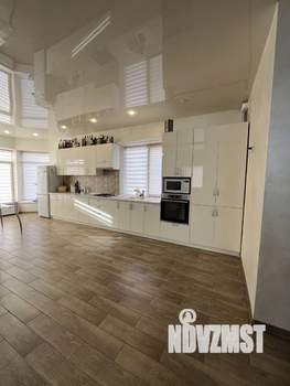 Дом 155м&sup2;, 2-этажный, участок 9 сот.  