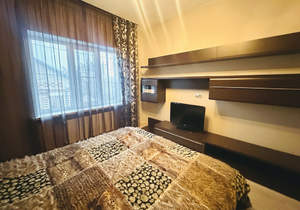 Дом 190м&sup2;, 3-этажный, участок 5 сот.  