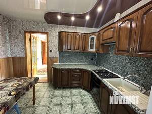 Дом 190м&sup2;, 2-этажный, участок 7 сот.  