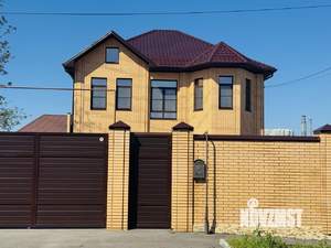 Дом 220м², 2-этажный, участок 6 сот.  