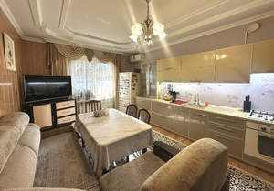 Дом 233м², 2-этажный, участок 3 сот.  