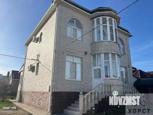 Дом 194м², 2-этажный, участок 11 сот.  