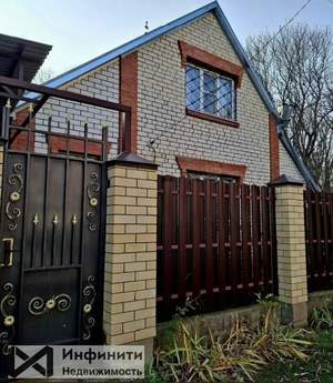 Дом 100м², 2-этажный, участок 7 сот.  