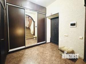 Дом 300м&sup2;, 2-этажный, участок 8 сот.  