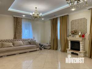 Дом 180м², 2-этажный, участок 4 сот.  