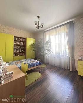 Дом 217м², 2-этажный, участок 645 сот.  