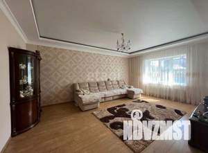 Дом 330м², 3-этажный, участок 10 сот.  