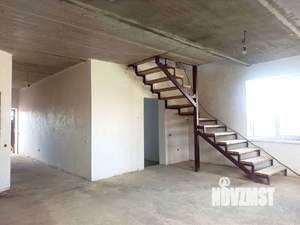 Дом 185м², 2-этажный, участок 4 сот.  