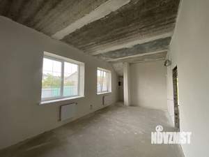 Дом 220м², 2-этажный, участок 6 сот.  