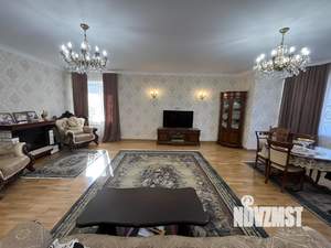 Дом 382м², 2-этажный, участок 8 сот.  