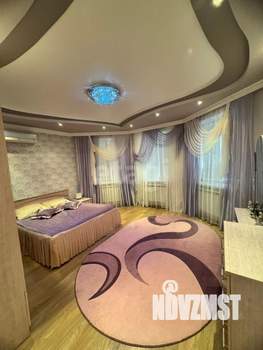 Дом 372м², 3-этажный, участок 8 сот.  