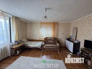 Дом 214м², 3-этажный, участок 6 сот.  