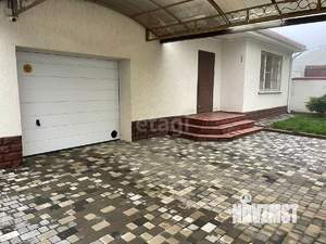 Дом 350м², 2-этажный, участок 6 сот.  