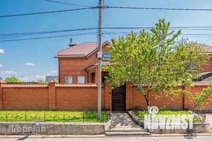 Дом 377м², 2-этажный, участок 0 сот.  