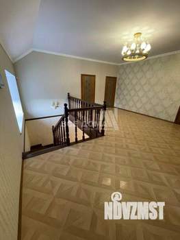 Дом 263м², 2-этажный, участок 8 сот.  