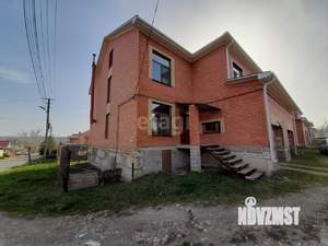 Таунхаус 285м², 3-этажный, участок 3 сот.  