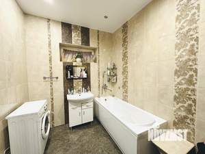 Дом 300м&sup2;, 2-этажный, участок 8 сот.  