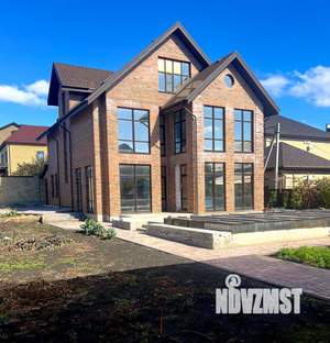 Дом 335м², 3-этажный, участок 10 сот.  