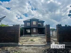 Дом 230м², 2-этажный, участок 6 сот.  