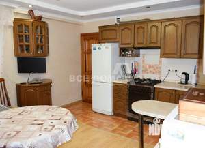 Дом 288м², 2-этажный, участок 6 сот.  