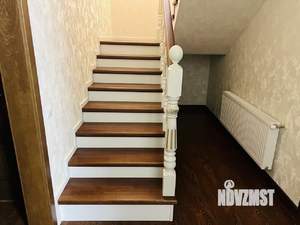 Коттедж 220м², 2-этажный, участок 6 сот.  