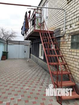 Дом 220м², 2-этажный, участок 6 сот.  