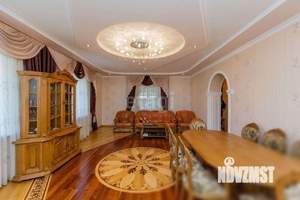 Дом 207м², 2-этажный, участок 2 сот.  