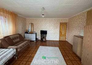 Дом 214м², 3-этажный, участок 6 сот.  