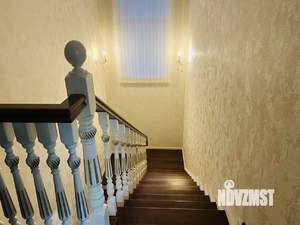 Дом 220м², 2-этажный, участок 6 сот.  