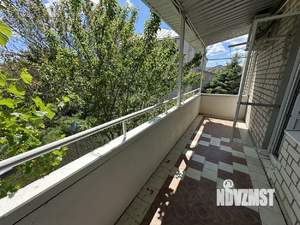 Дом 263м², 3-этажный, участок 6 сот.  