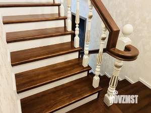 Дом 220м², 2-этажный, участок 6 сот.  