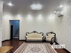 Дом 220м², 2-этажный, участок 7 сот.  