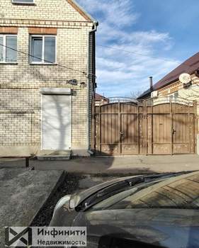 Дом 1260м², 2-этажный, участок 3 сот.  