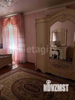 Дом 288м², 2-этажный, участок 13 сот.  