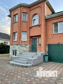 Дом 251м², 2-этажный, участок 8 сот.  