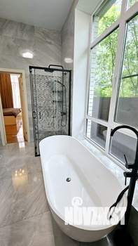 Дом 200м², 1-этажный, участок 9 сот.  