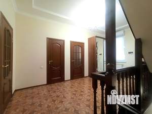Таунхаус 194м², 3-этажный, участок 3 сот.  