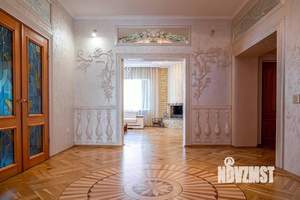 Дом 377м², 2-этажный, участок 12 сот.  