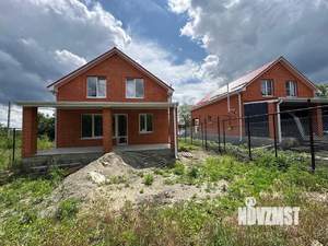 Дом 140м², 2-этажный, участок 3 сот.  