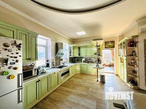 Дом 250м², 2-этажный, участок 6 сот.  